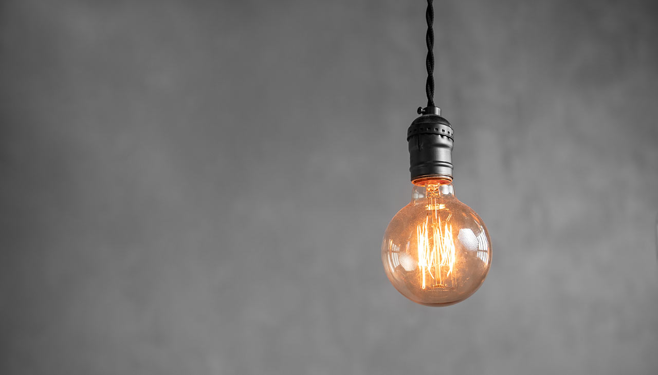 Filamentová žárovka má své nezaměnitelné kouzlo – buď ji milujete, nebo nenávidíte